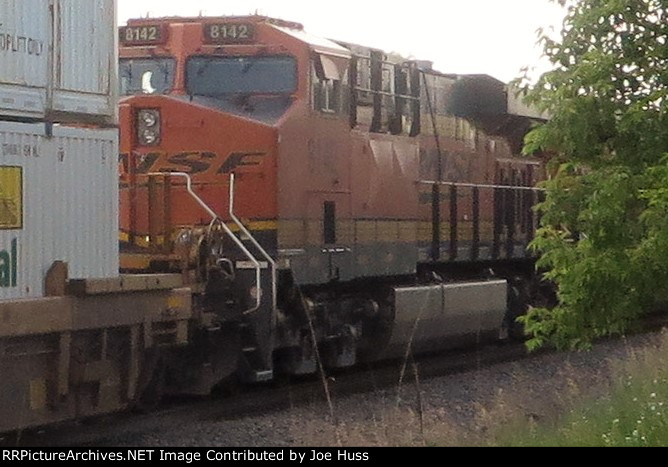 BNSF 8142